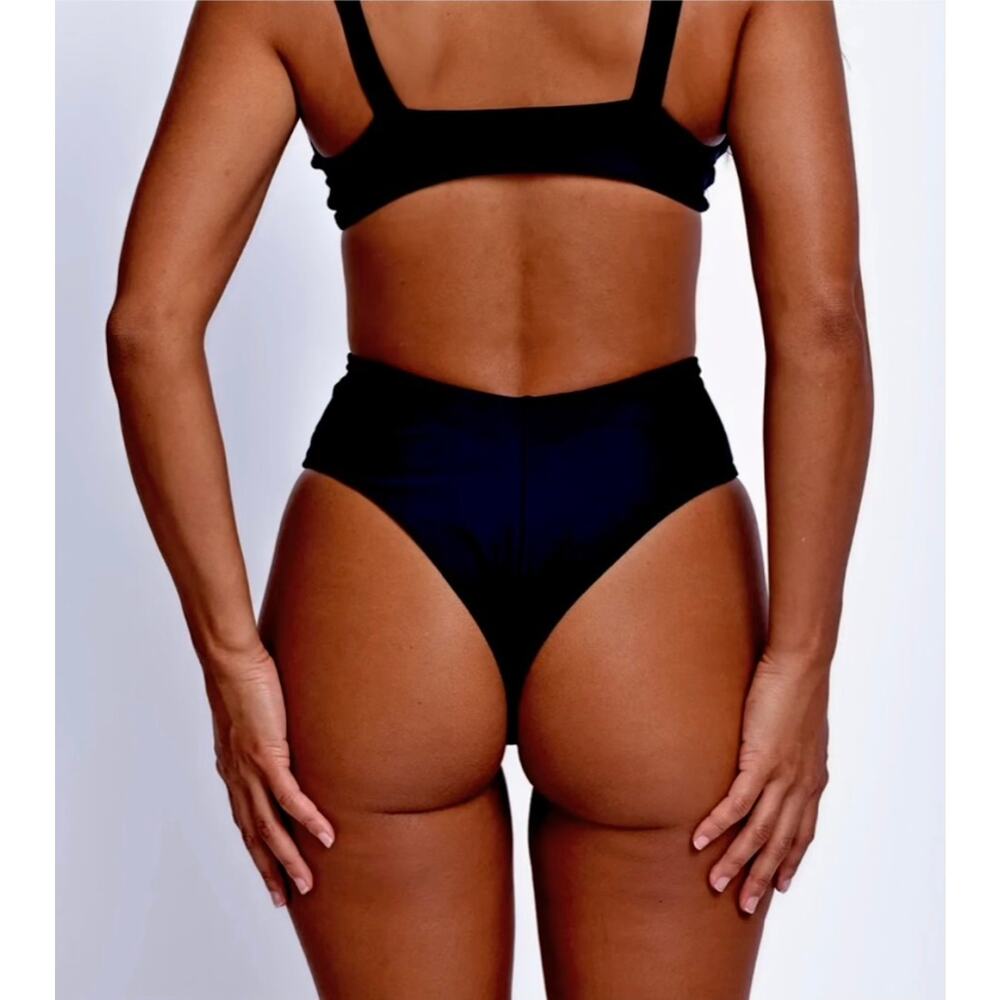 Skatie• ‘Melly’ Bikini Bottom in BLACK
